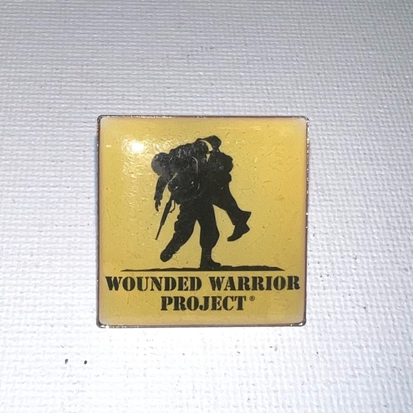 ♦️ Vintage Wounded Warrior Project Yellow Pin‎ - Picture 1 of 2